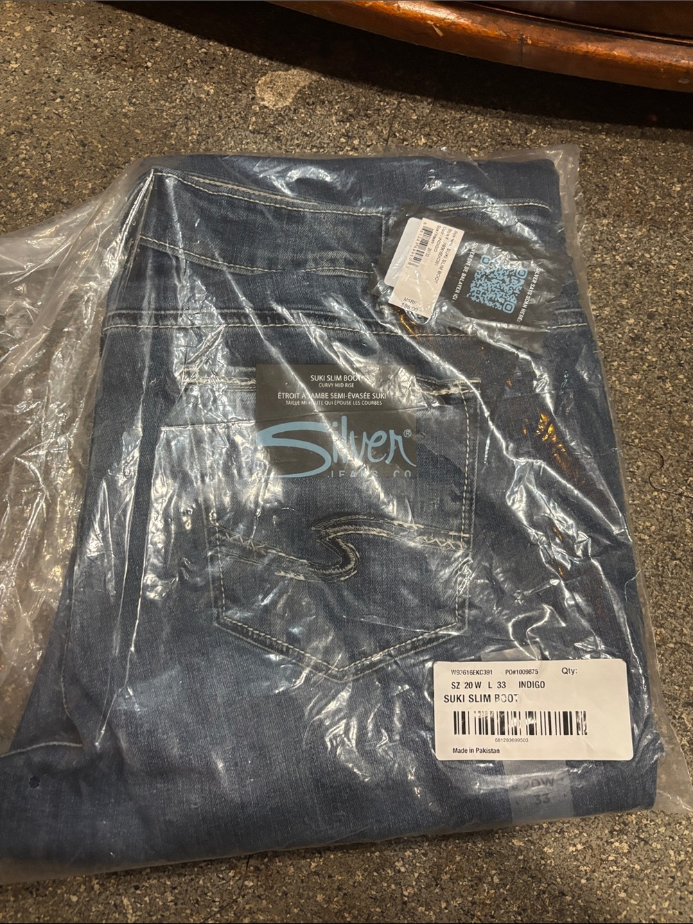NWT Silver Jeans Co Suki Slim Boot Curvy Mid Rise Indigo Jeans 20W x 33